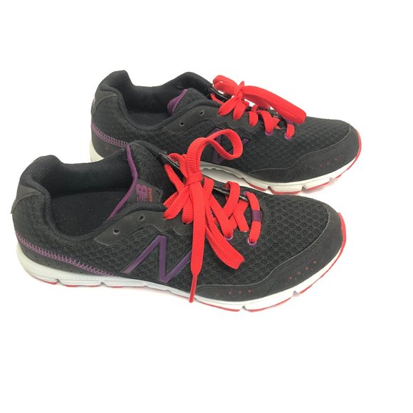 New Balance 630v4 Women Sz 8 Black Purple Red EUC - Picture 3 of 7